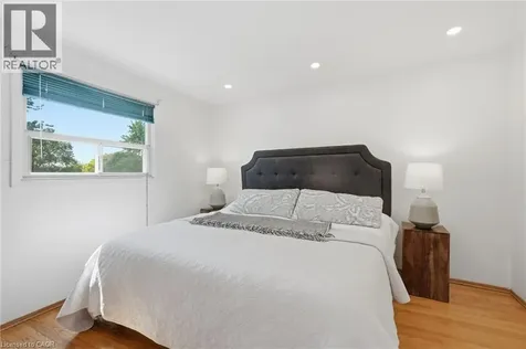 58 Onslow Court Oakville ON L6H 1J2