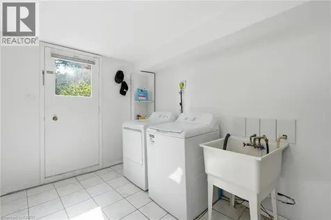 58 Onslow Court Oakville ON L6H 1J2