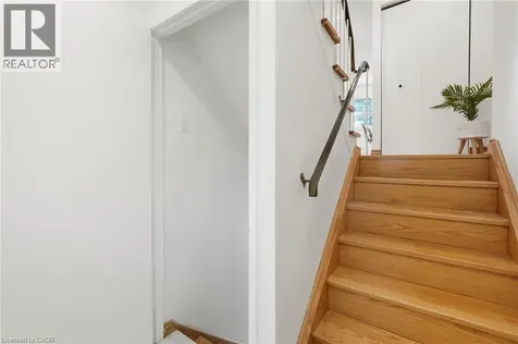58 Onslow Court Oakville ON L6H 1J2