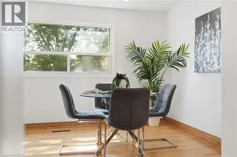 58 Onslow Court Oakville ON L6H 1J2