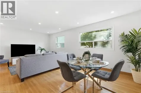 58 Onslow Court Oakville ON L6H 1J2