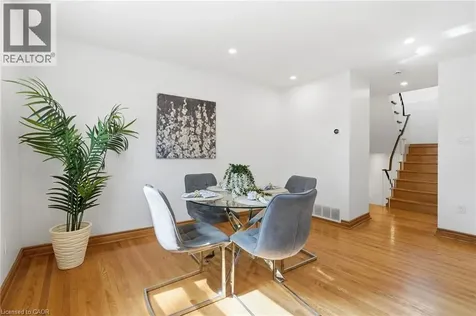 58 Onslow Court Oakville ON L6H 1J2