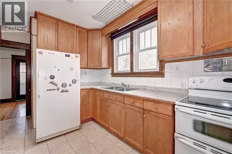 147 Courtland Avenue Kitchener ON N2G 2T9