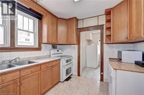 147 Courtland Avenue Kitchener ON N2G 2T9