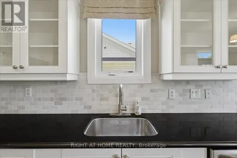 31 Christy Drive Wasaga Beach ON L9Z 1C9