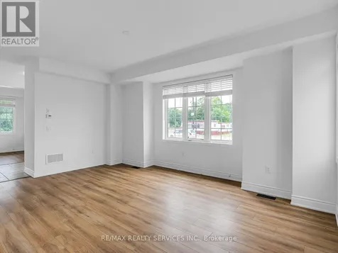 66 Stately Drive Wasaga Beach ON L9Z 0L6
