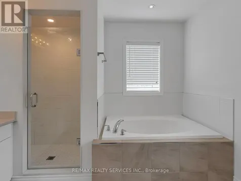 66 Stately Drive Wasaga Beach ON L9Z 0L6