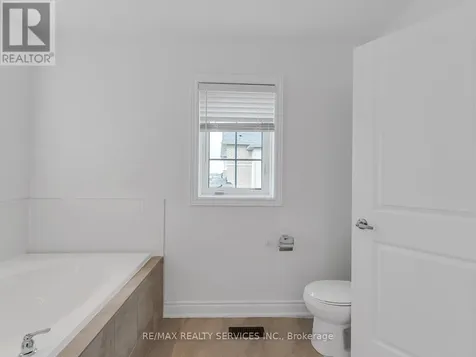 66 Stately Drive Wasaga Beach ON L9Z 0L6