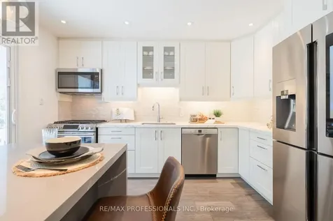 3125 Riverview Street Oakville (br Bronte) ON L6L 5J6