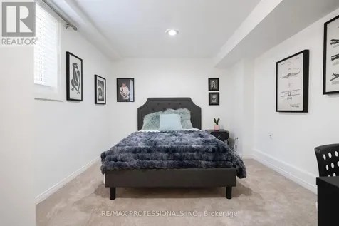 3125 Riverview Street Oakville (br Bronte) ON L6L 5J6