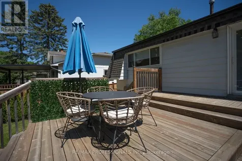 3125 Riverview Street Oakville (br Bronte) ON L6L 5J6
