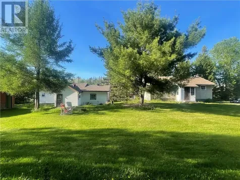 3472 Highway 17 Markstay-warren ON P0M 3C0