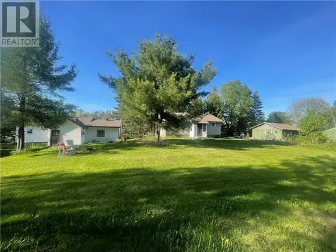 3472 Highway 17 Markstay-warren ON P0M 3C0