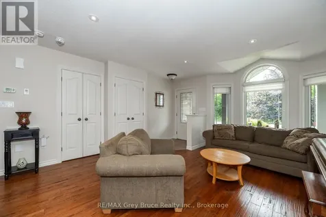 2591 7th Avenue East Owen Sound ON N4K 6V1