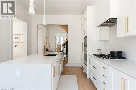 46 Hallaran Road Oakville ON L6H 0Z8