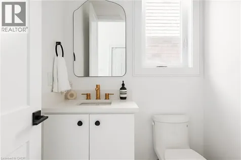 46 Hallaran Road Oakville ON L6H 0Z8