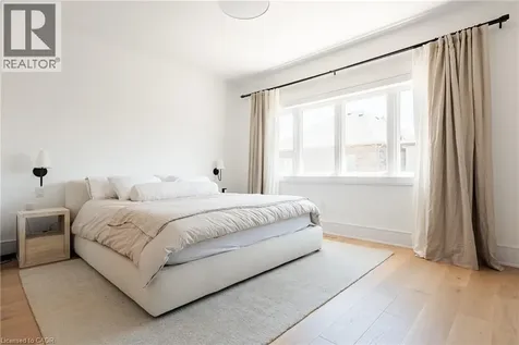 46 Hallaran Road Oakville ON L6H 0Z8