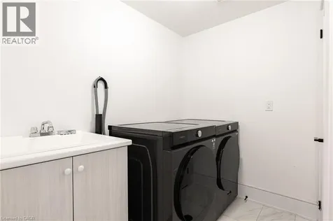 46 Hallaran Road Oakville ON L6H 0Z8