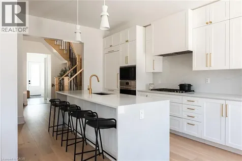 46 Hallaran Road Oakville ON L6H 0Z8