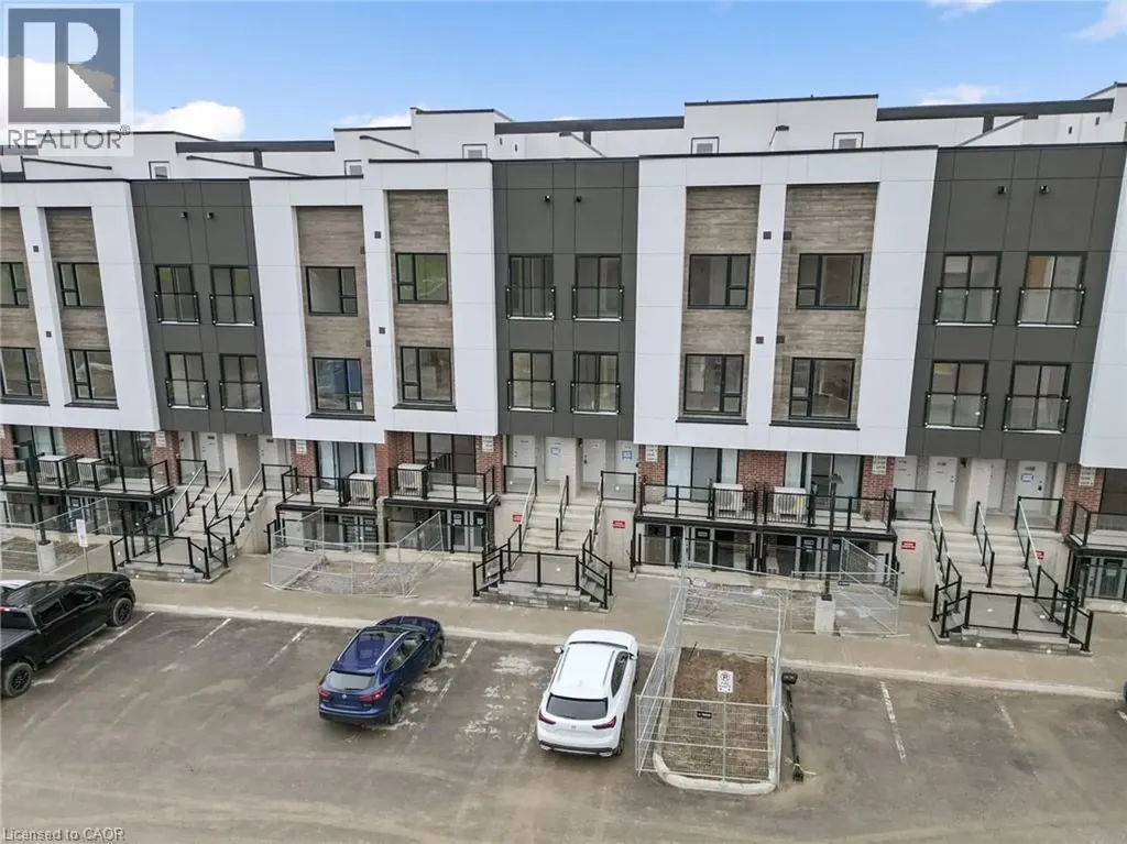 16 Melbourne Avenue St. Catharines ON L2P 2N2