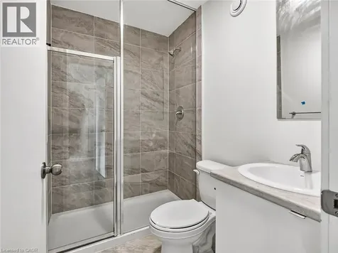 16 Melbourne Avenue St. Catharines ON L2P 2N2