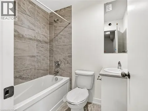 16 Melbourne Avenue St. Catharines ON L2P 2N2