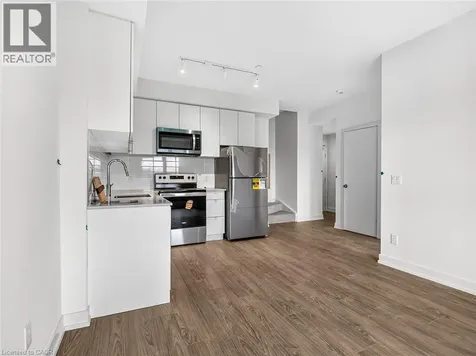 16 Melbourne Avenue St. Catharines ON L2P 2N2
