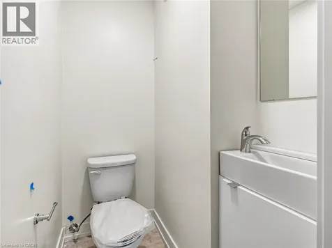 16 Melbourne Avenue St. Catharines ON L2P 2N2