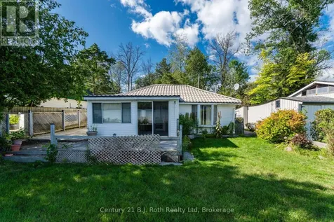 15 Bow Road Tiny ON L9M 0B3