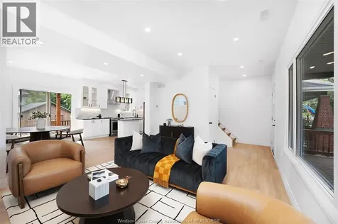 859 Moy Avenue Windsor ON N9A 2N7