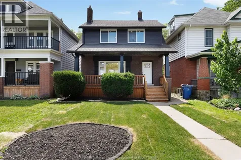 859 Moy Avenue Windsor ON N9A 2N7
