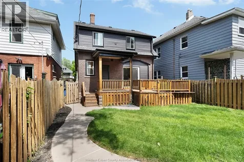 859 Moy Avenue Windsor ON N9A 2N7