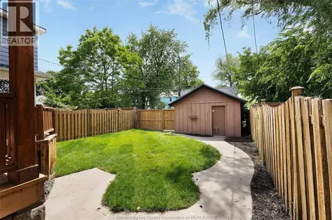 859 Moy Avenue Windsor ON N9A 2N7