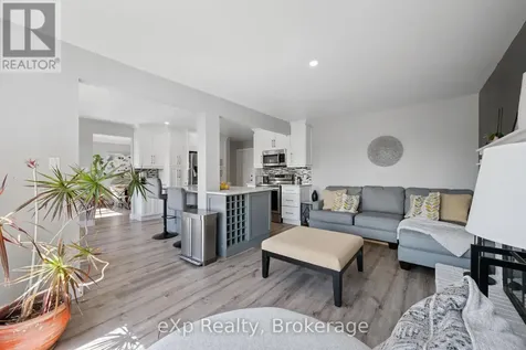 27 Notchwood Court Kitchener ON N2A 3L4