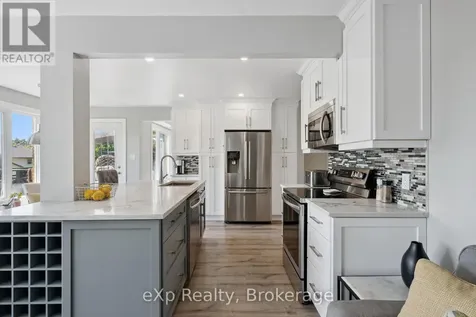 27 Notchwood Court Kitchener ON N2A 3L4
