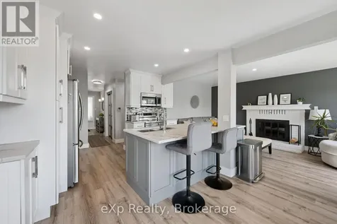 27 Notchwood Court Kitchener ON N2A 3L4