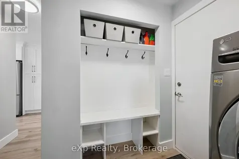 27 Notchwood Court Kitchener ON N2A 3L4