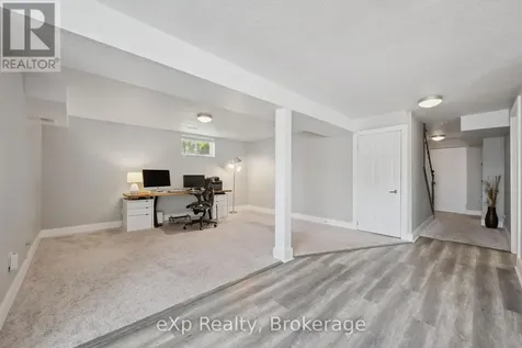 27 Notchwood Court Kitchener ON N2A 3L4