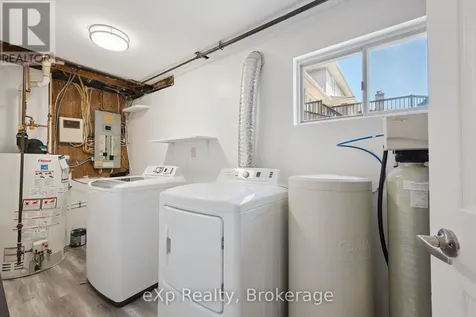 27 Notchwood Court Kitchener ON N2A 3L4