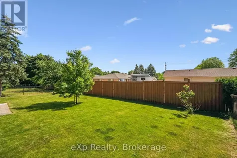 27 Notchwood Court Kitchener ON N2A 3L4