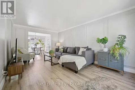 27 Notchwood Court Kitchener ON N2A 3L4