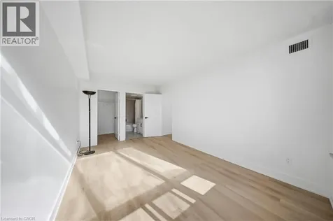 265 Enfield Place Mississauga ON L5B 3Y7
