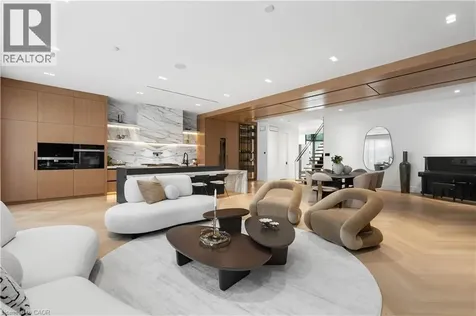 65 Edgecroft Road Etobicoke ON M8Z 2C1