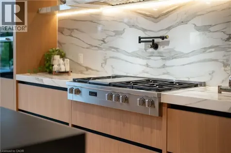 65 Edgecroft Road Etobicoke ON M8Z 2C1