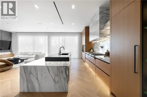 65 Edgecroft Road Etobicoke ON M8Z 2C1