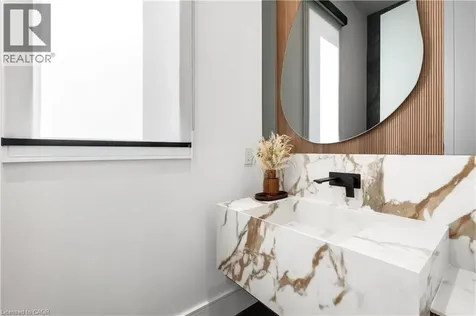 65 Edgecroft Road Etobicoke ON M8Z 2C1