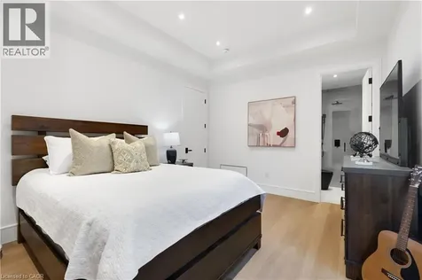 65 Edgecroft Road Etobicoke ON M8Z 2C1
