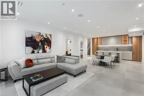 65 Edgecroft Road Etobicoke ON M8Z 2C1