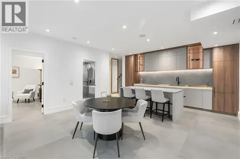 65 Edgecroft Road Etobicoke ON M8Z 2C1