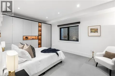 65 Edgecroft Road Etobicoke ON M8Z 2C1